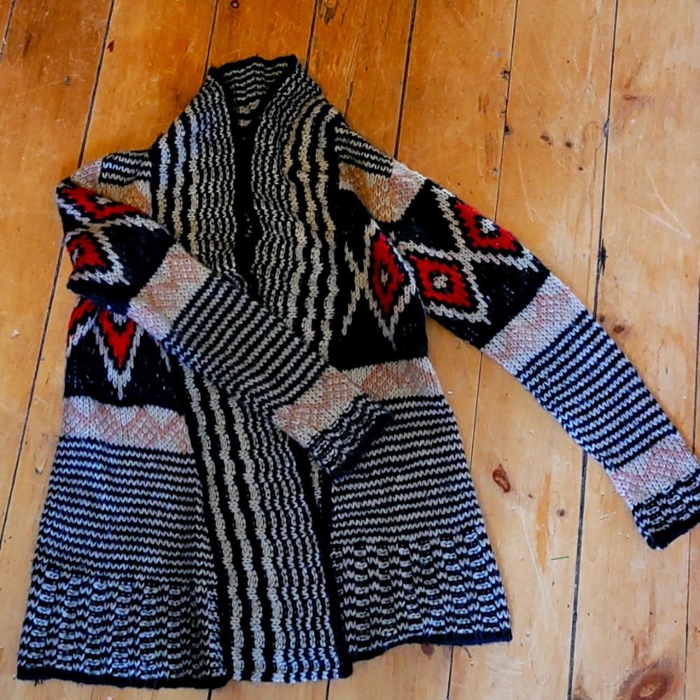 Sweater size medium Aztec-ish